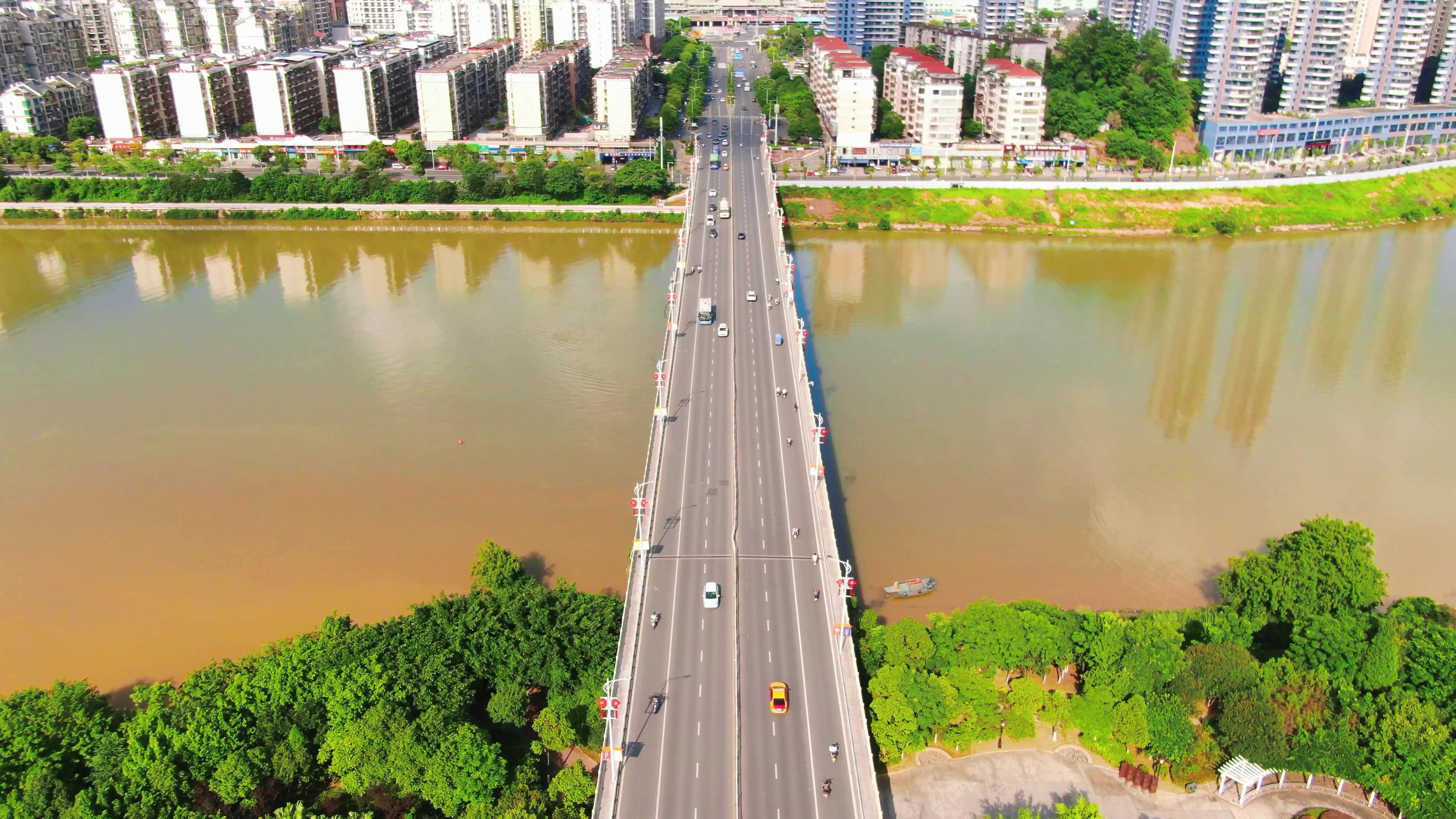 4k航拍江西赣州武龙大桥交通视频车流视频的预览图