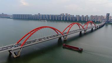 4K航拍湖南长沙福元路大桥车流视频的预览图