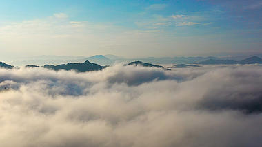 4k航拍大气磅礴的山间云雾云海自然风景自然风光视频的预览图