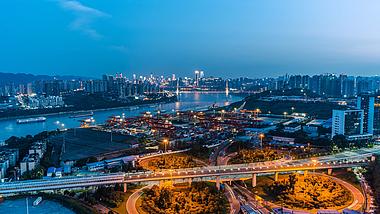 8k震撼重庆寸滩港口繁忙车流城市日转夜延时视频的预览图