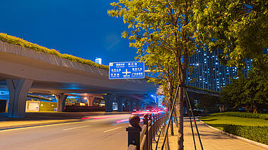 4k广州夜晚城市高架桥车流车水马龙实拍延时视频的预览图
