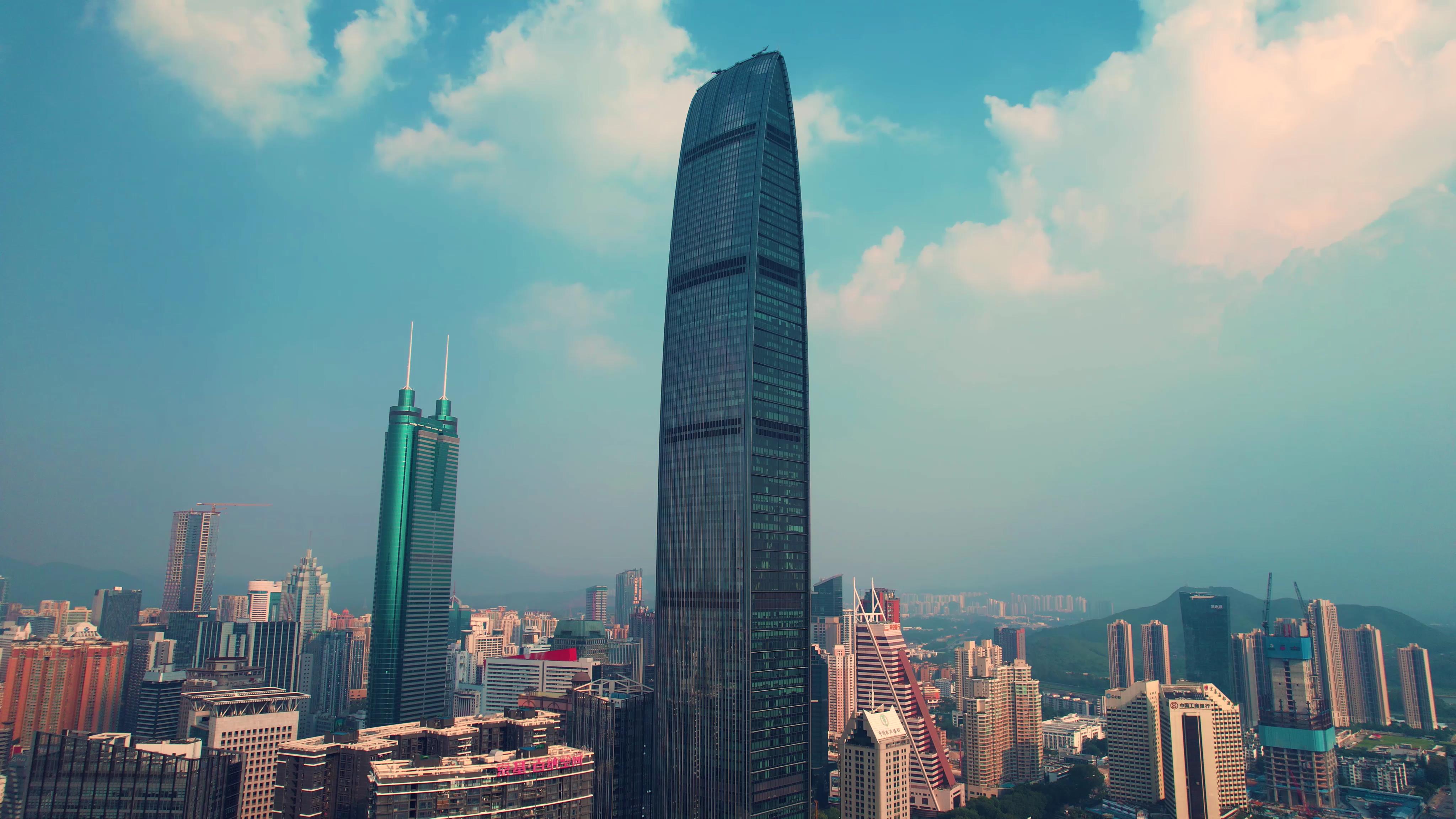 4k深圳地标建筑京基100大厦摩天大楼航拍视频的预览图