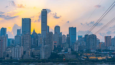 8K震撼延时重庆网红旅游景点长江索道高楼唯美云彩视频的预览图