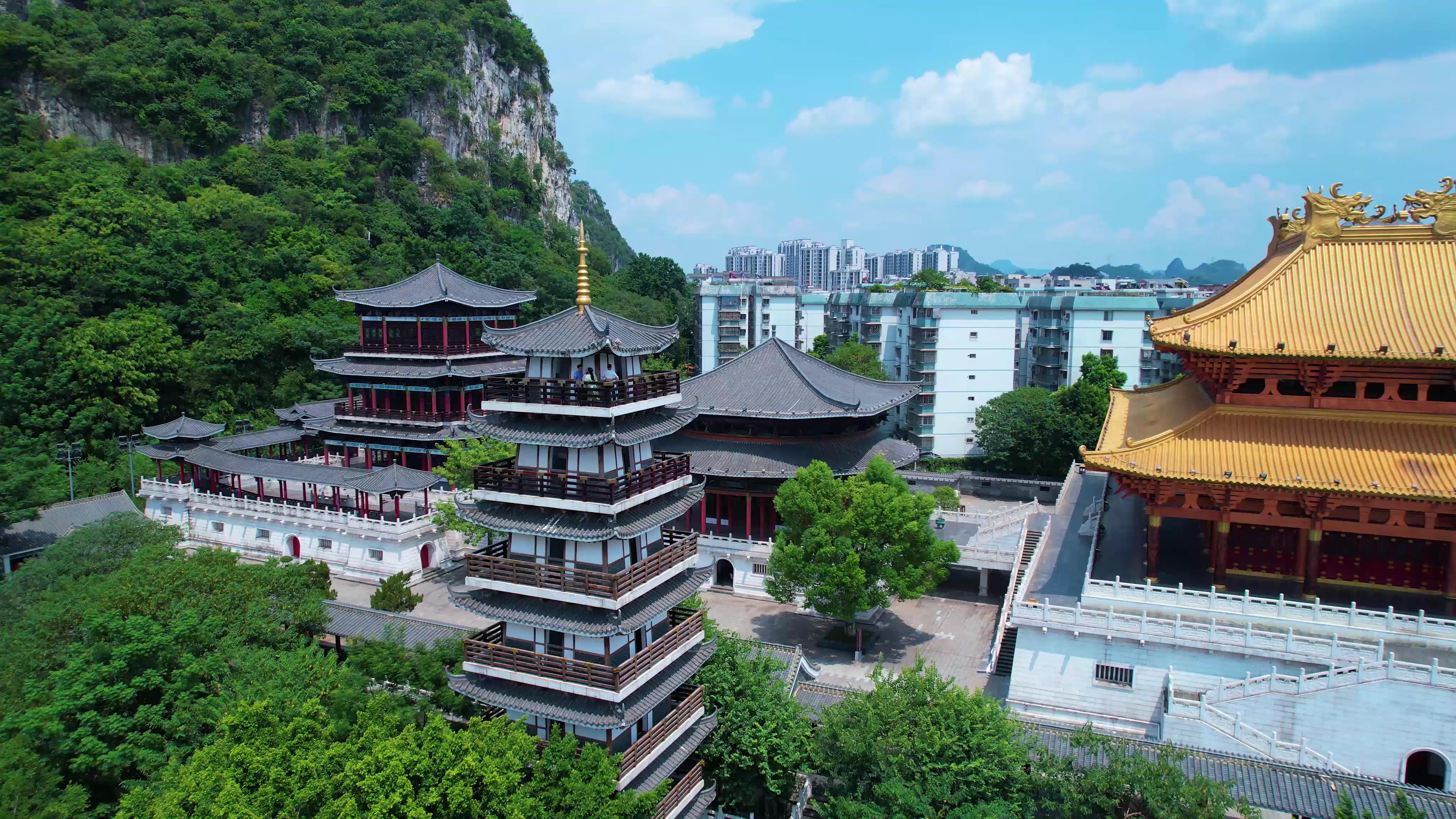 5.4k航拍柳州旅游景点柳州文庙宣传素材视频的预览图