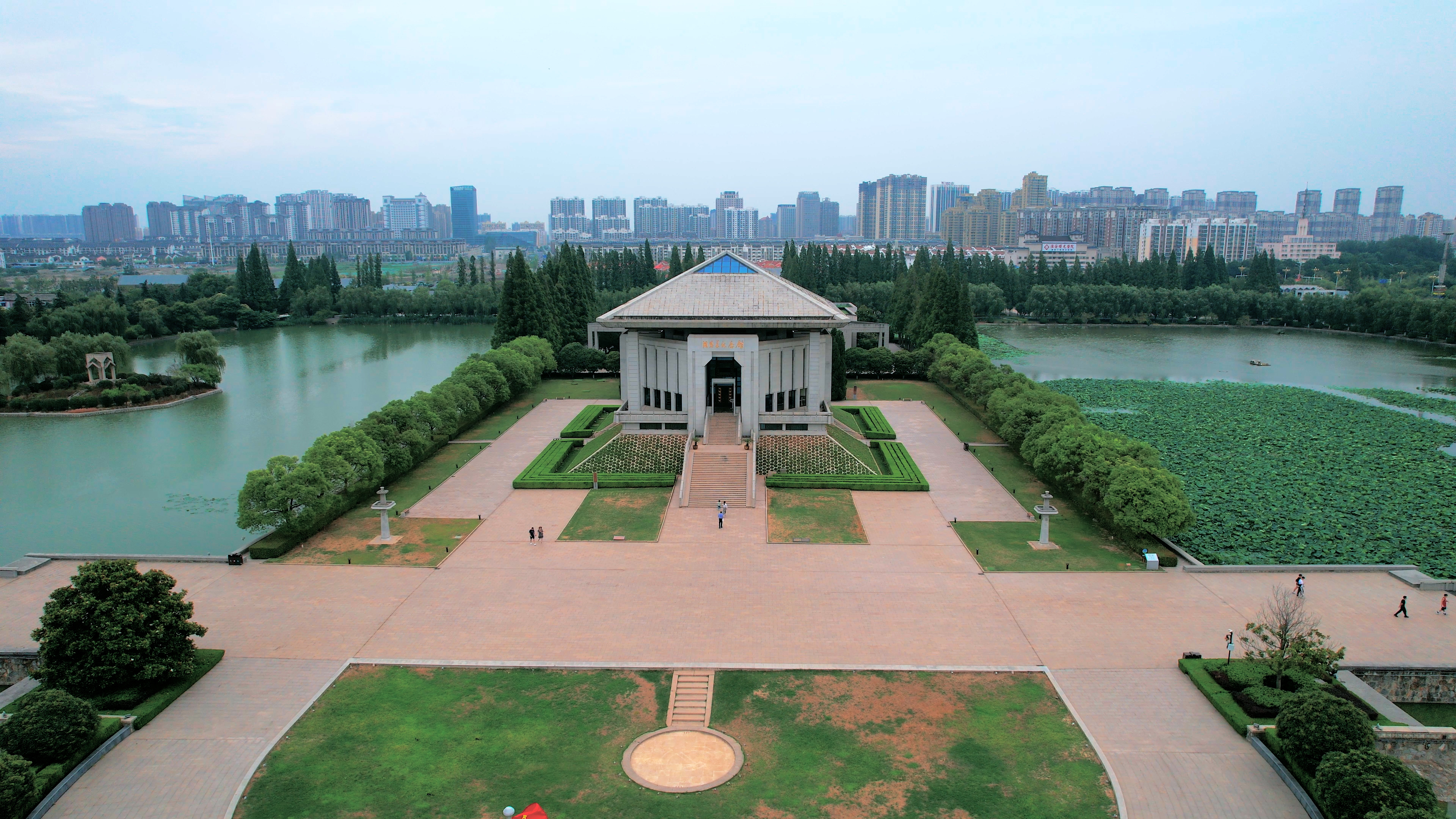 4K航拍江苏淮安市旅游景区周恩来纪念馆视频的预览图