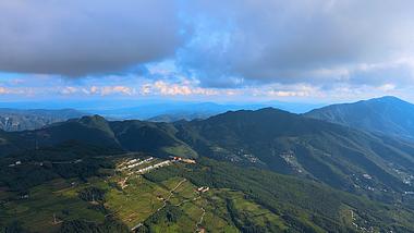 4K航拍云南高原峡谷山脉祖国风景视频的预览图