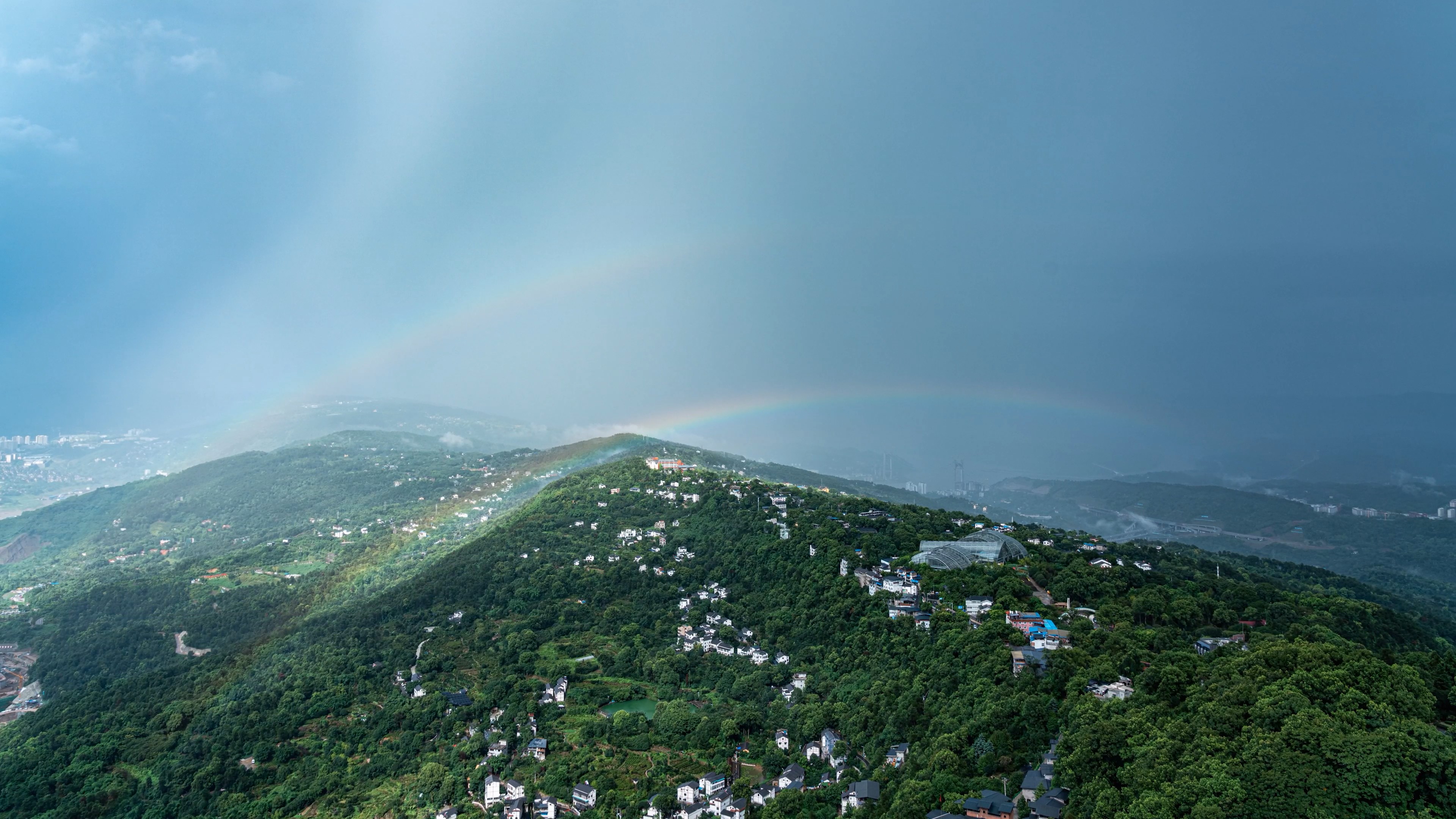 4k自然奇观雨后唯美双彩虹自然风景延时视频的预览图