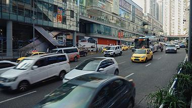 4k重庆密集行驶的车辆车流城市交通街景实拍视频的预览图