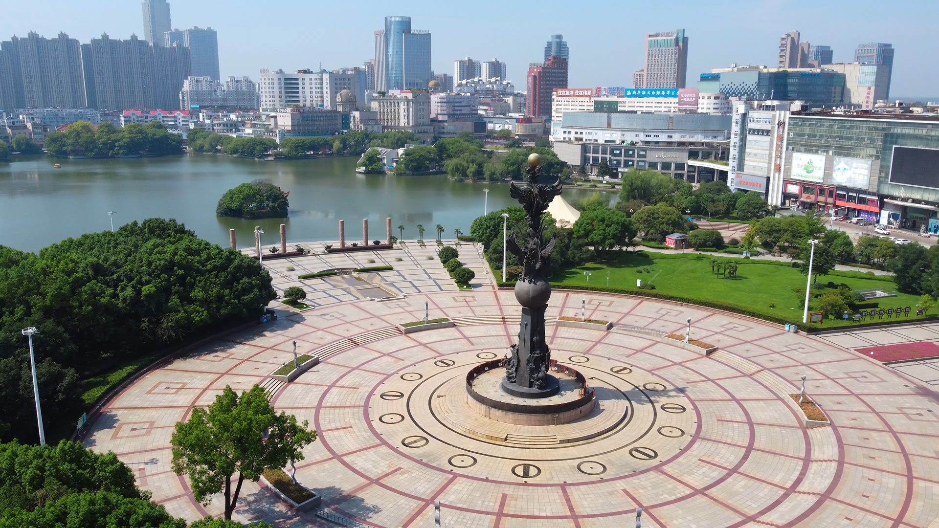 4k航拍安徽芜湖地标建筑视频的预览图