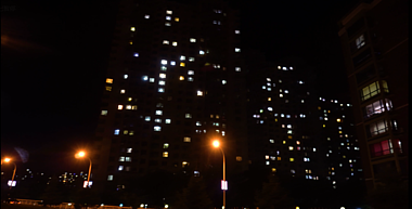 4K小城市夜晚灯火万家灯火唯美温馨空镜头视频的预览图