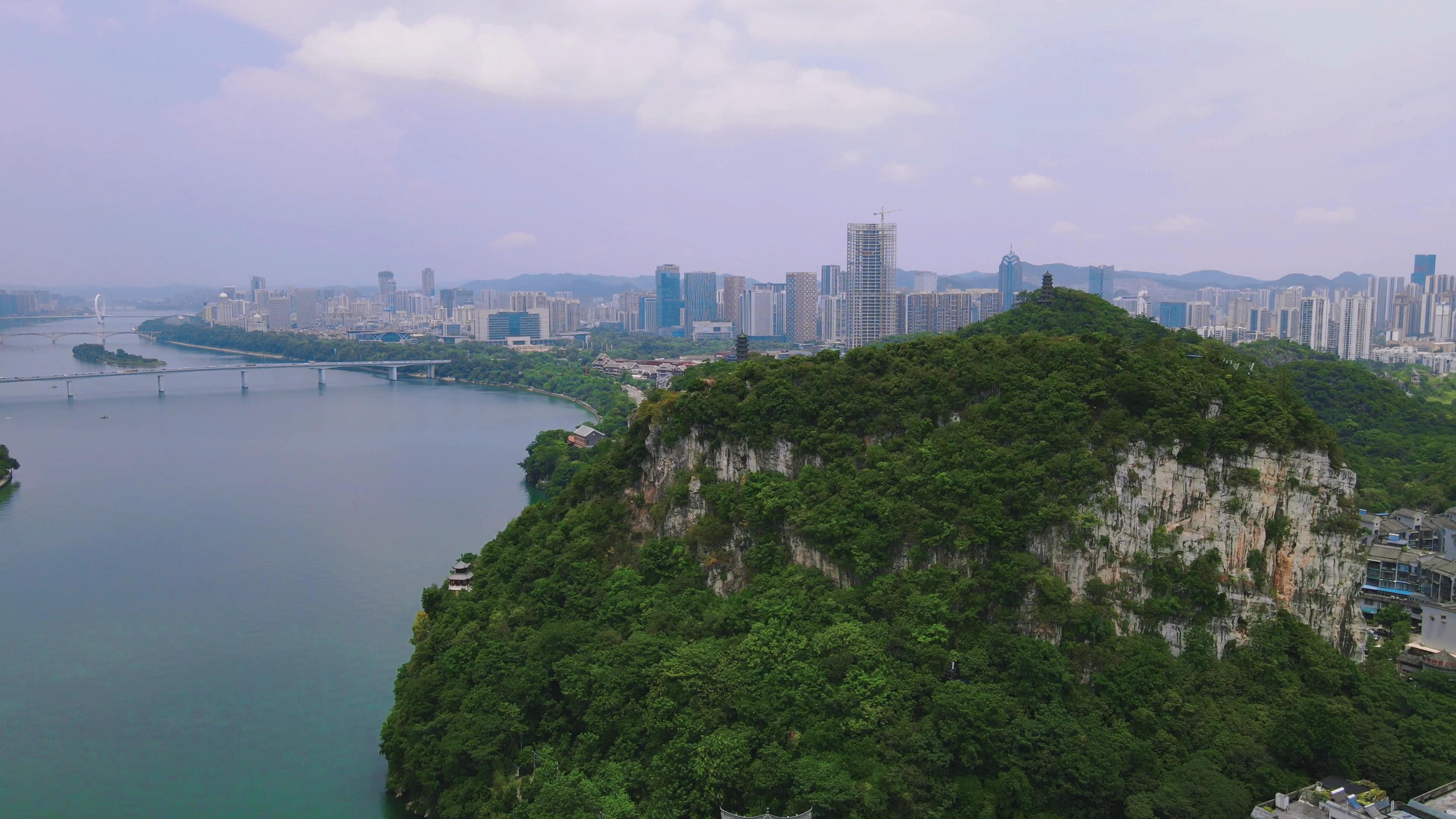 4K航拍广西百里柳江4A景区视频的预览图