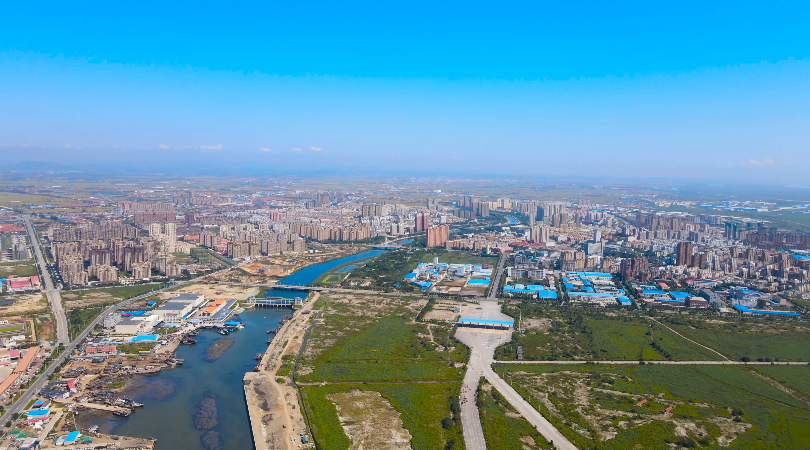 4K丹东东港唯美城市航拍空镜头视频的预览图