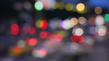 4k夜晚城市密集车流灯光虚化光斑空镜意境视频的预览图