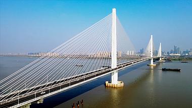 4K航拍江苏省南京市江心洲大桥过江大桥视频的预览图