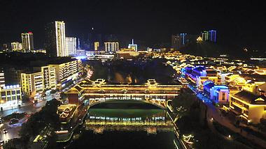 4K实拍贵州铜仁古城风雨桥夜景灯光古镇视频的预览图