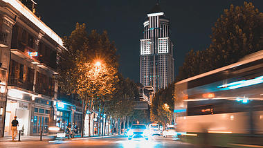 4K武汉城市建筑江汉路夜景实拍视频视频的预览图