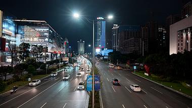 4k城市街道夜间行驶的汽车车流城市交通视频的预览图