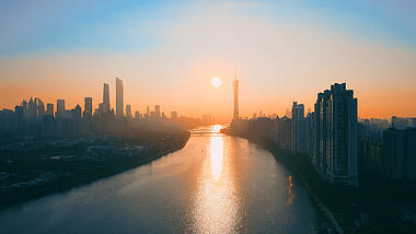 4K航拍广州城市群日出照亮珠江视频的预览图
