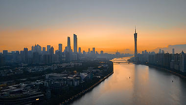 4K航拍广州珠江新城城市群日出朝霞视频的预览图
