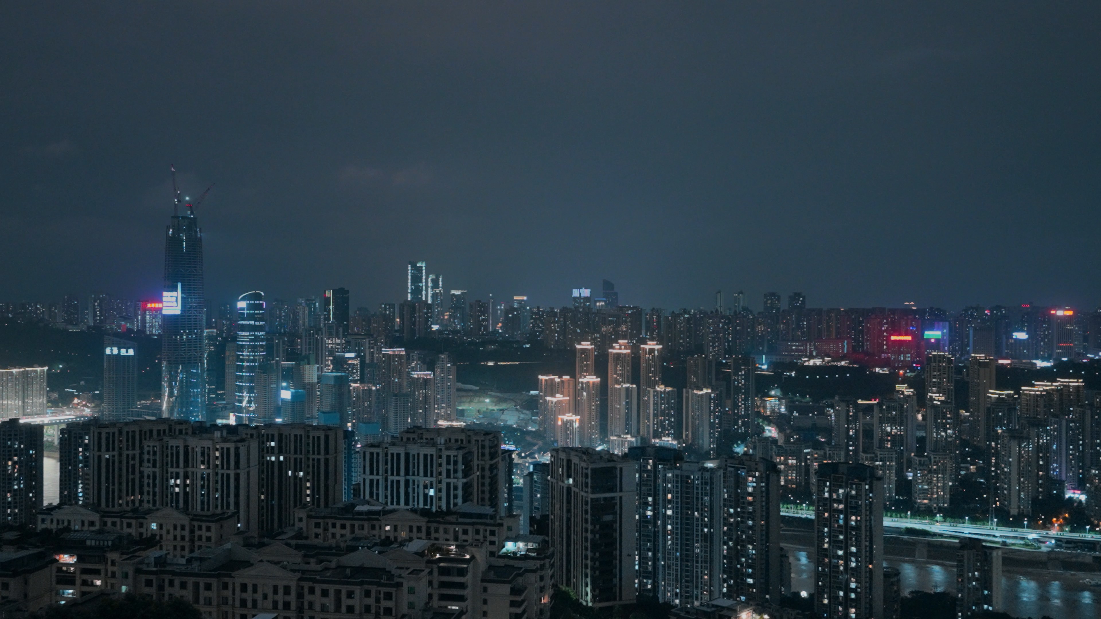 4k重庆夜晚居民楼灯光城市万家灯火实拍视频的预览图