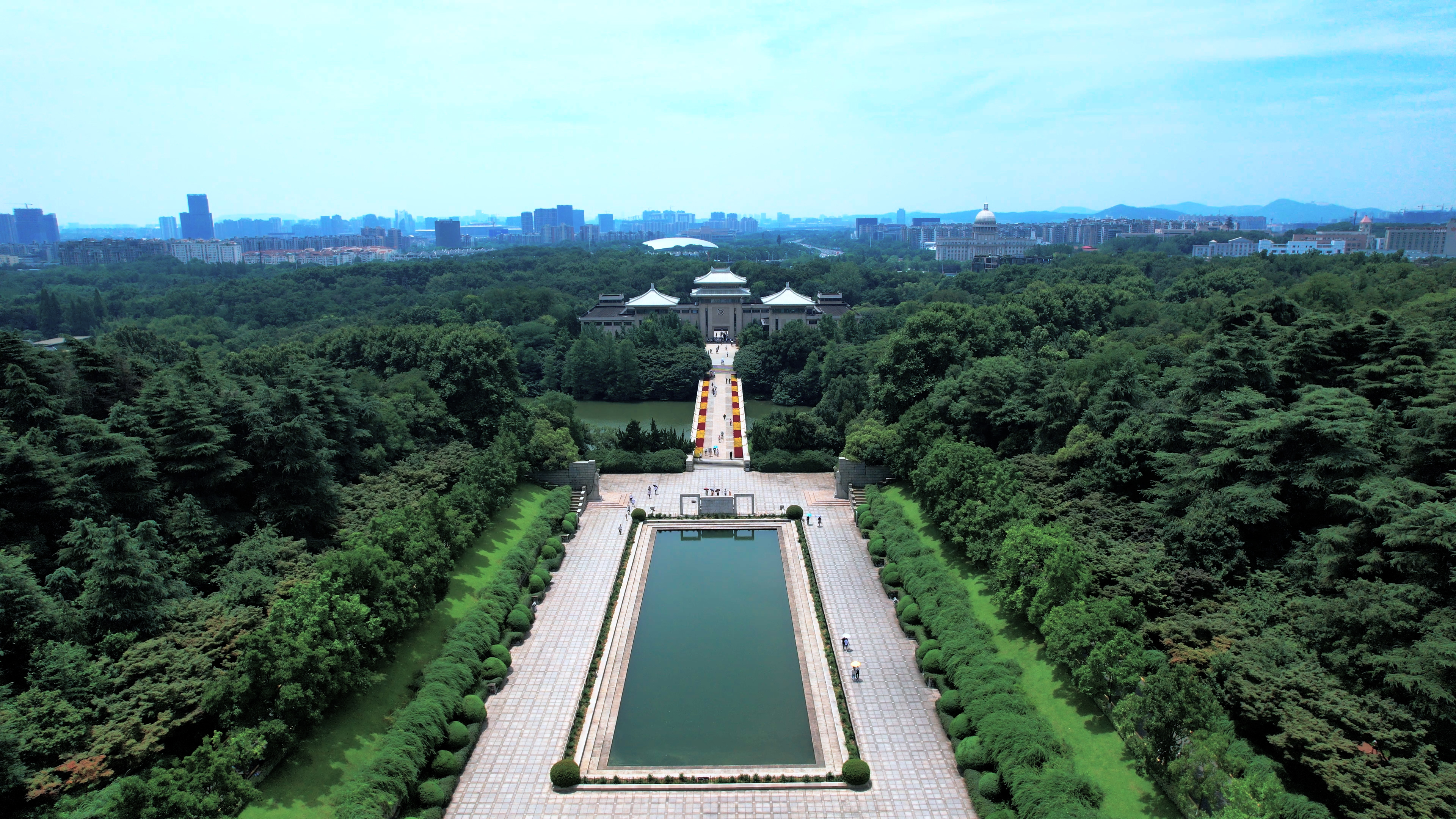 4K航拍江苏省南京市4A景区雨花台纪念馆视频的预览图