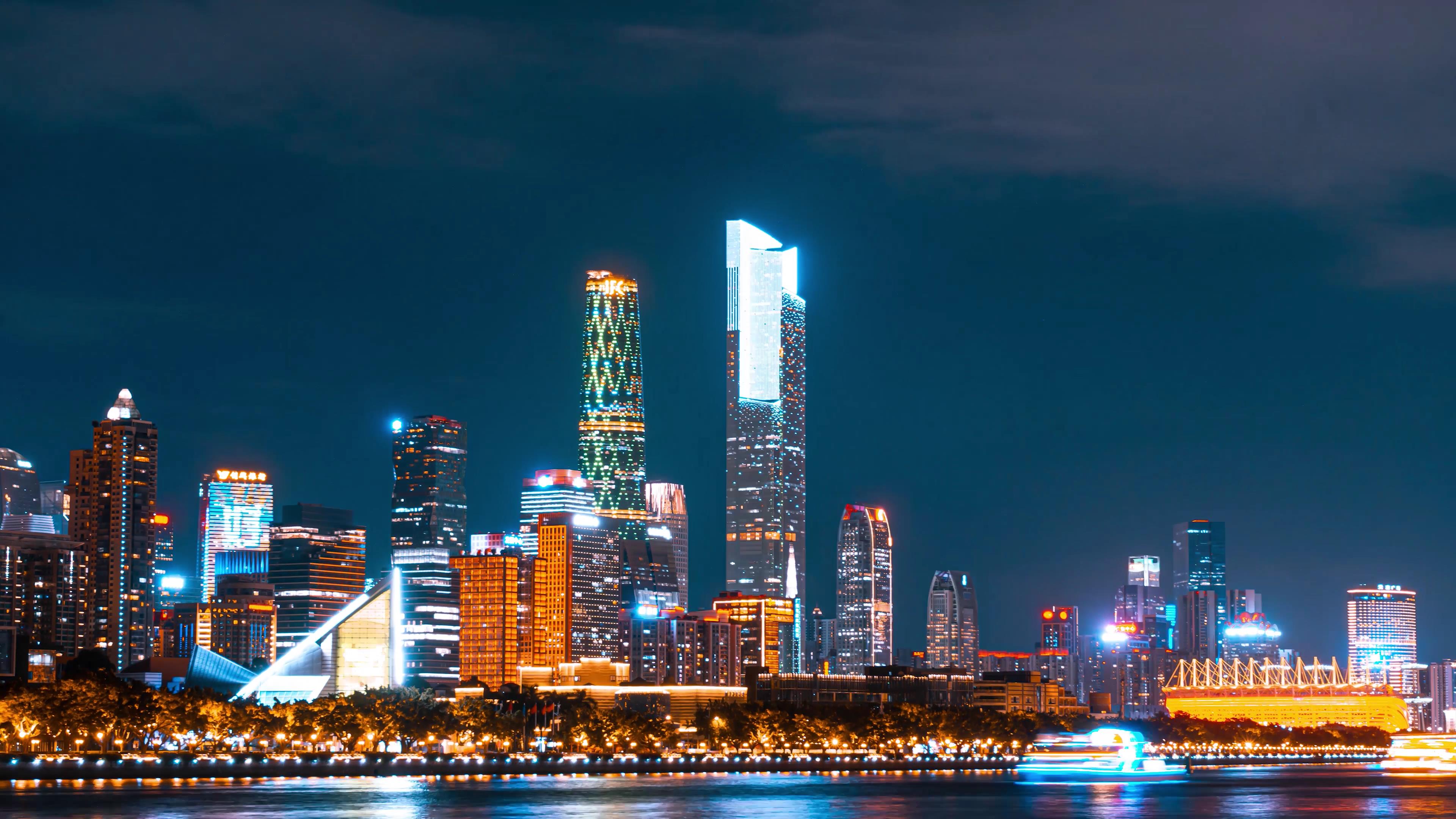 8K移动延时广州珠江新城CBD城市夜景视频的预览图