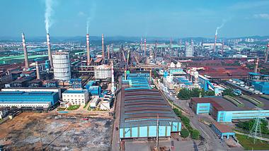 4k航拍广西柳州工业城市白露工业园视频的预览图