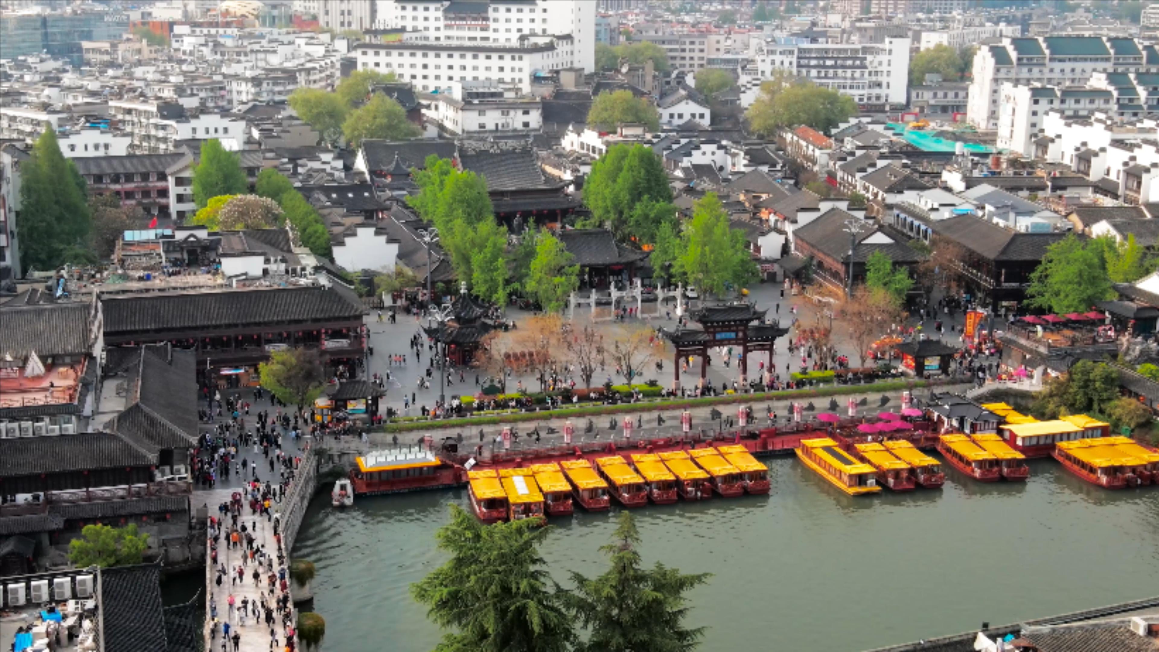 4K航拍南京5A级景区夫子庙视频的预览图