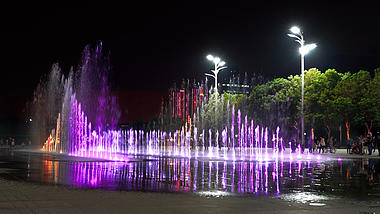 4K武汉城市首义广场喷泉实拍视频视频的预览图