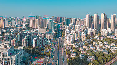 8K武汉城市建筑群南湖全景航拍实拍视频视频的预览图