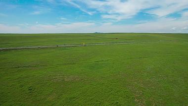 5.4k航拍内蒙古美丽的千里草原视频的预览图
