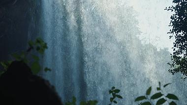 4k山洞外飞驰而下的瀑布水流自然风景视频的预览图
