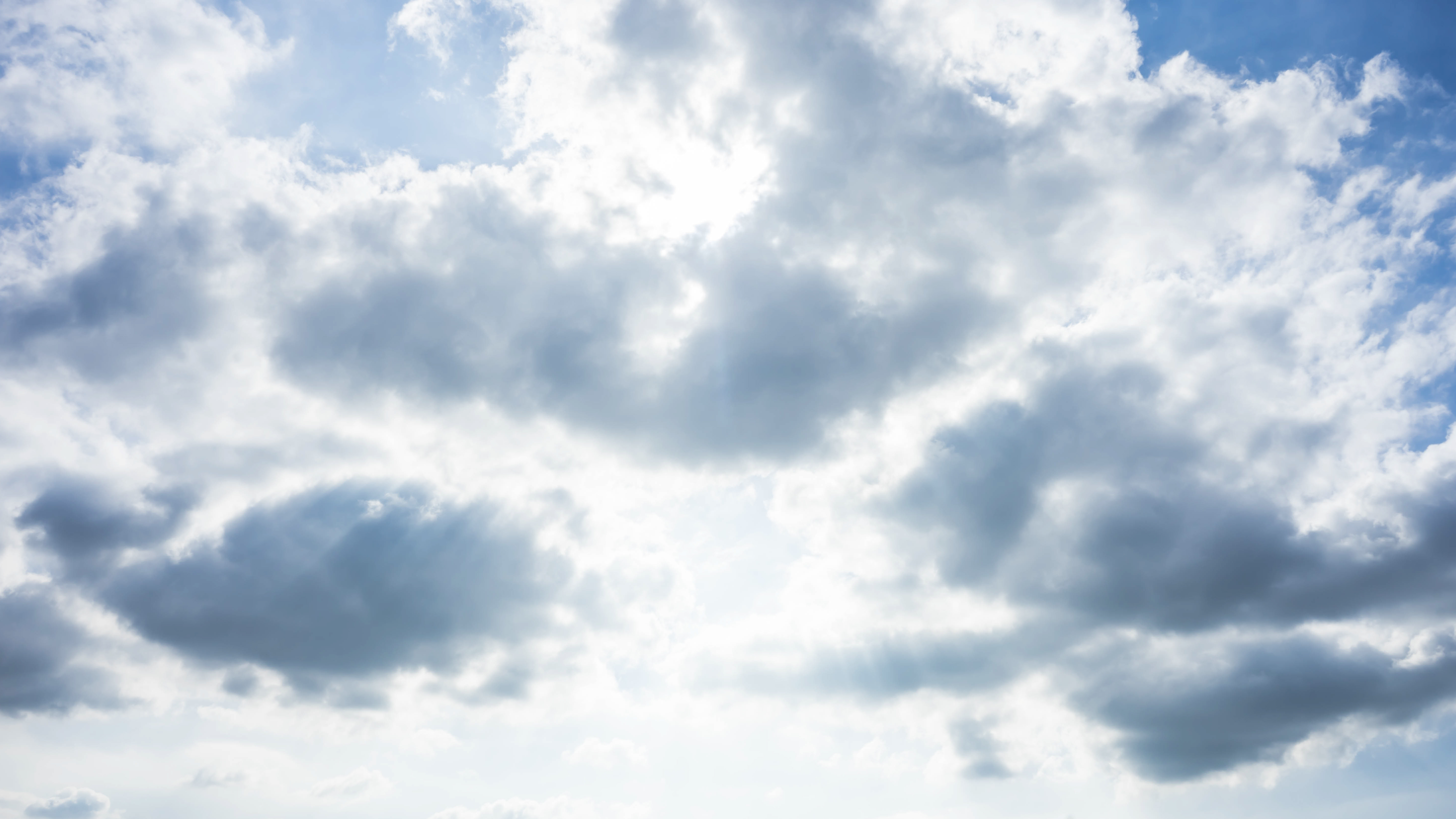 4K实拍天空云层变化延时摄影自然风景视频的预览图