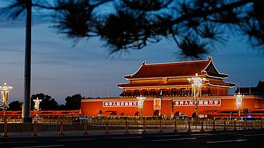 4k北京天安门蓝调夜景时刻实拍视频的预览图