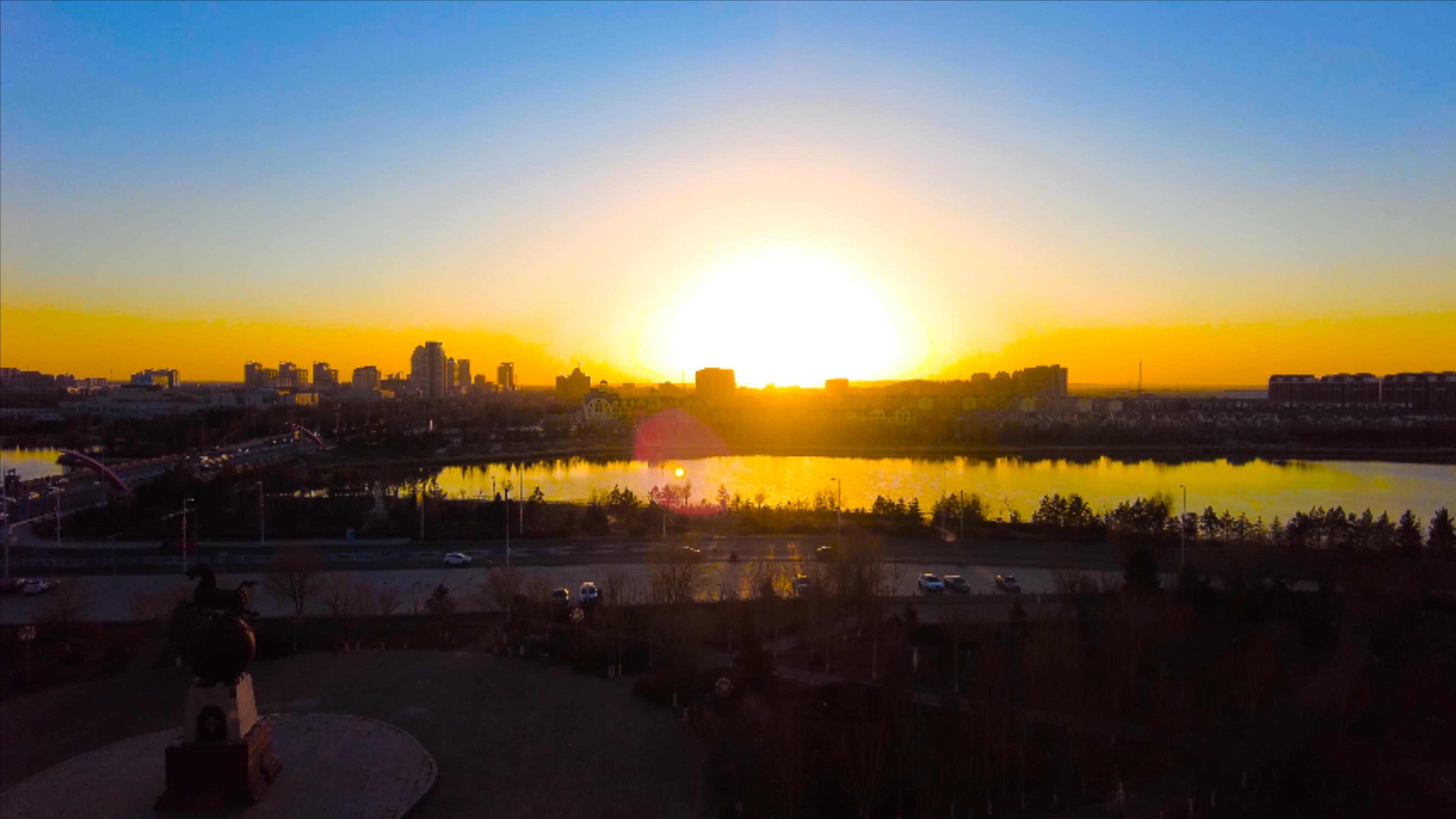 4k延时拍摄夕阳西下城市日落景象视频的预览图