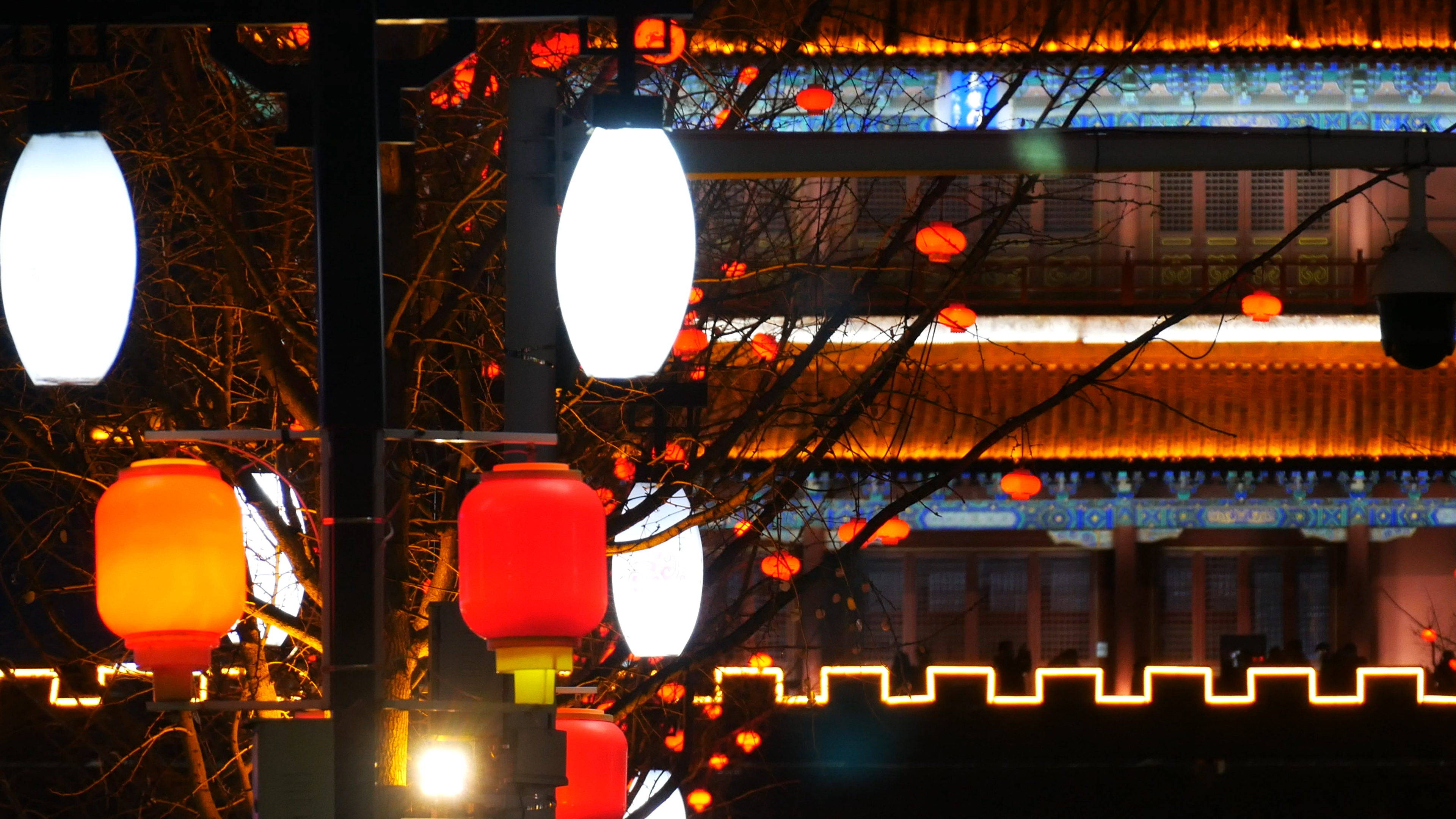 4K新年春节街道夜景灯光氛围空镜视频的预览图