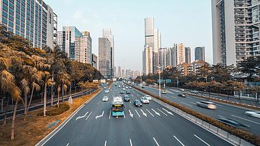 8K震撼延时深圳城市极速高峰期车流视频的预览图