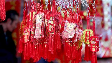 4K实拍中国年喜庆虎年春节祈福挂牌新年空镜视频的预览图