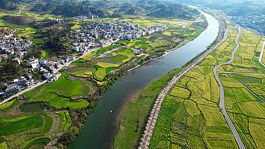 4K大气航拍长江支流生态乡村田野视频的预览图