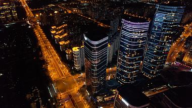 4k城市夜景苏州中心大楼建筑航拍视频的预览图