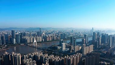 4k航拍晴天广州大景震撼城市风光视频的预览图
