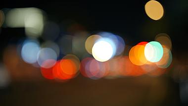 4K夜晚交通光圈光斑意境视频的预览图