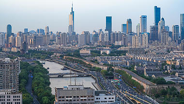 4k实拍南京城市车流延时视频的预览图