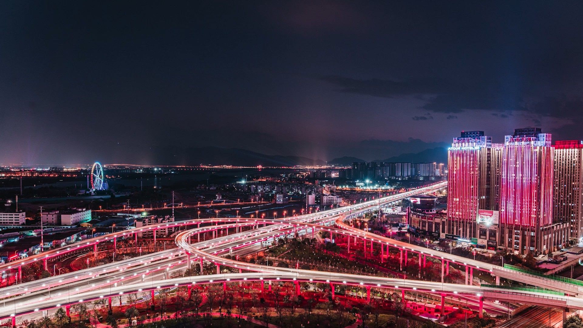 8k赛博朋克城市昆明明波立交车流夜景灯光延时视频的预览图