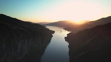 4k航拍日落三峡祖国山河壮丽风光视频的预览图