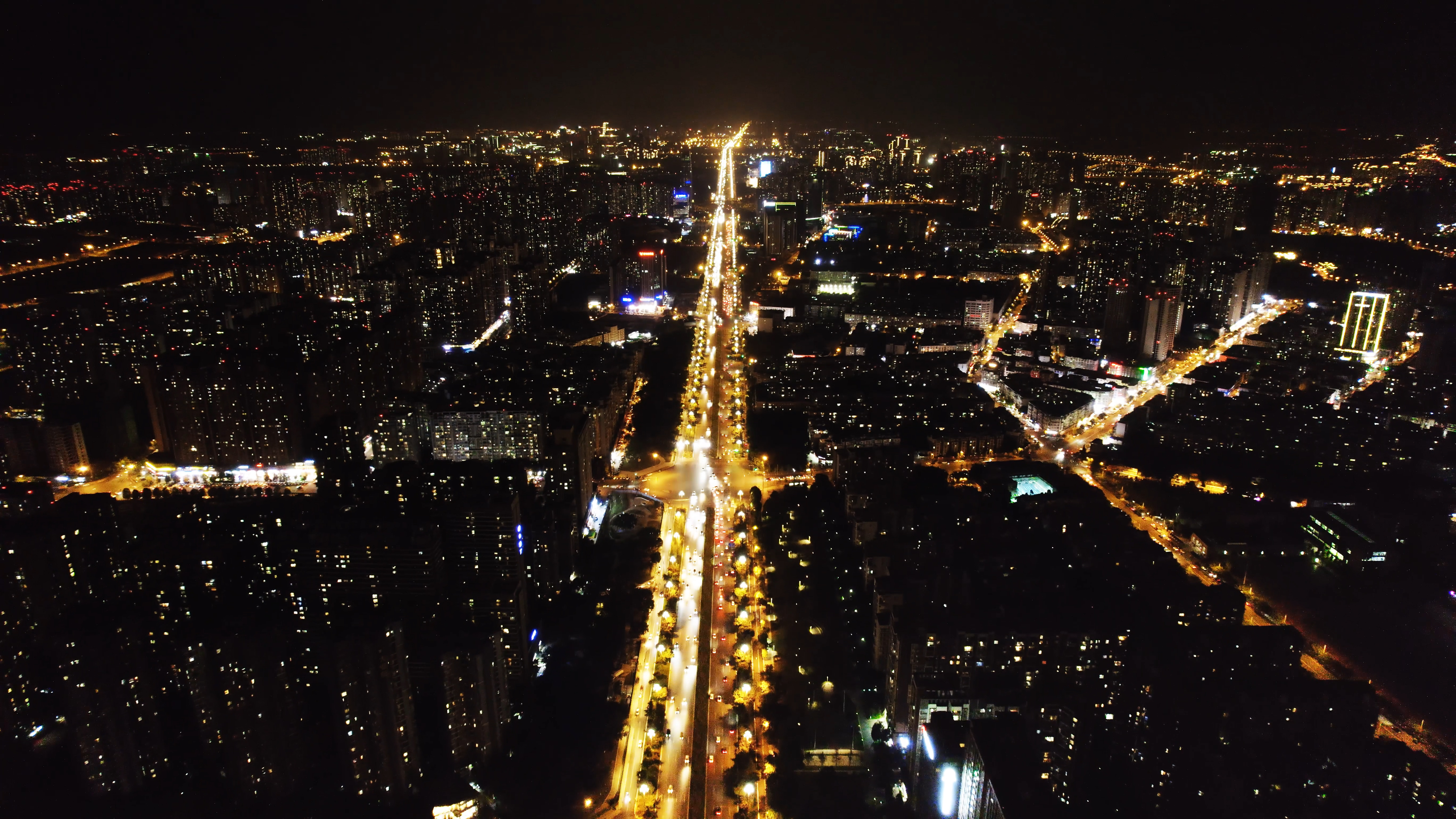 5.4K震撼航拍俯瞰成都天府新区城市夜景视频的预览图