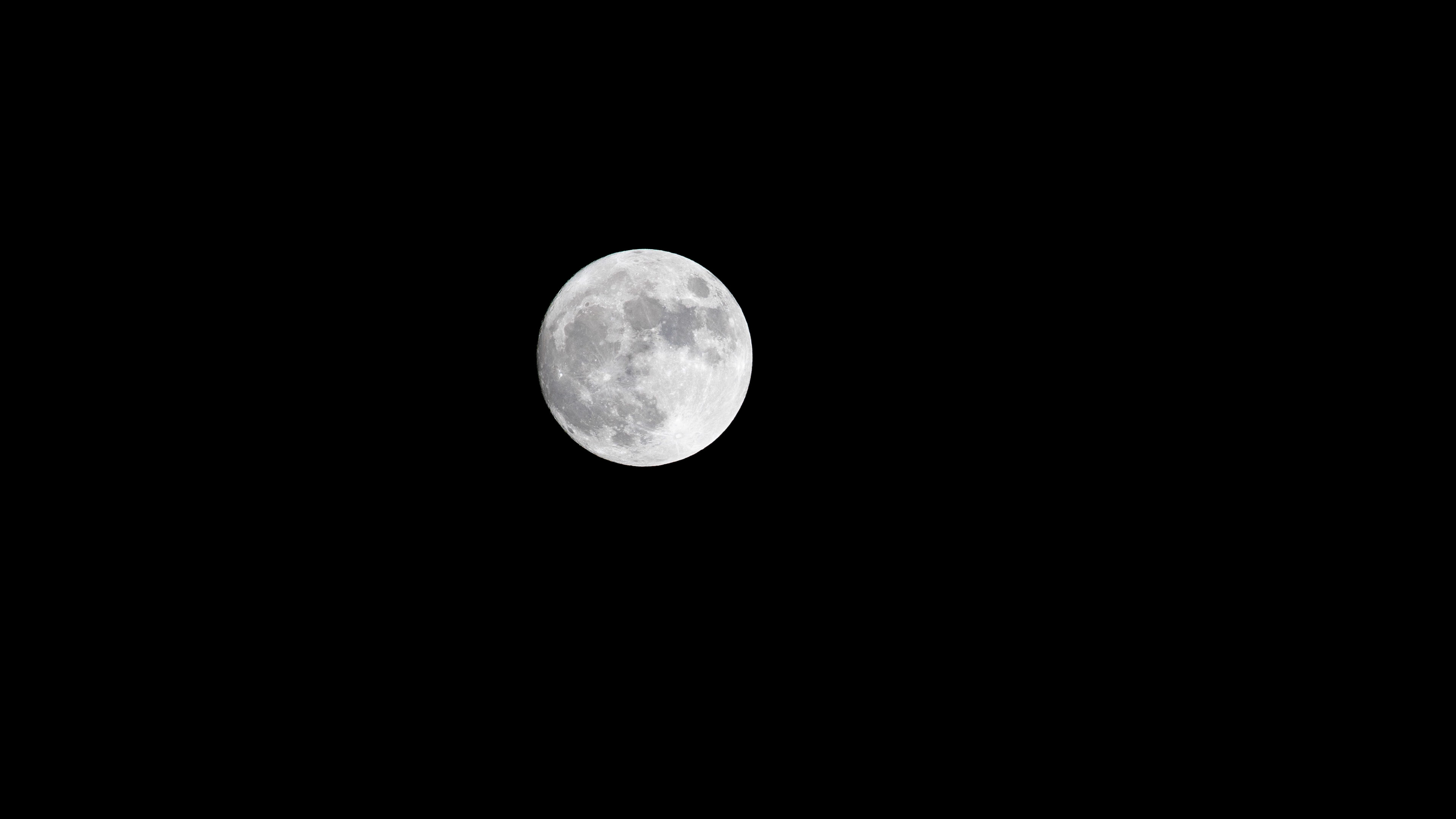 4k晚上满月月亮升起延时视频的预览图
