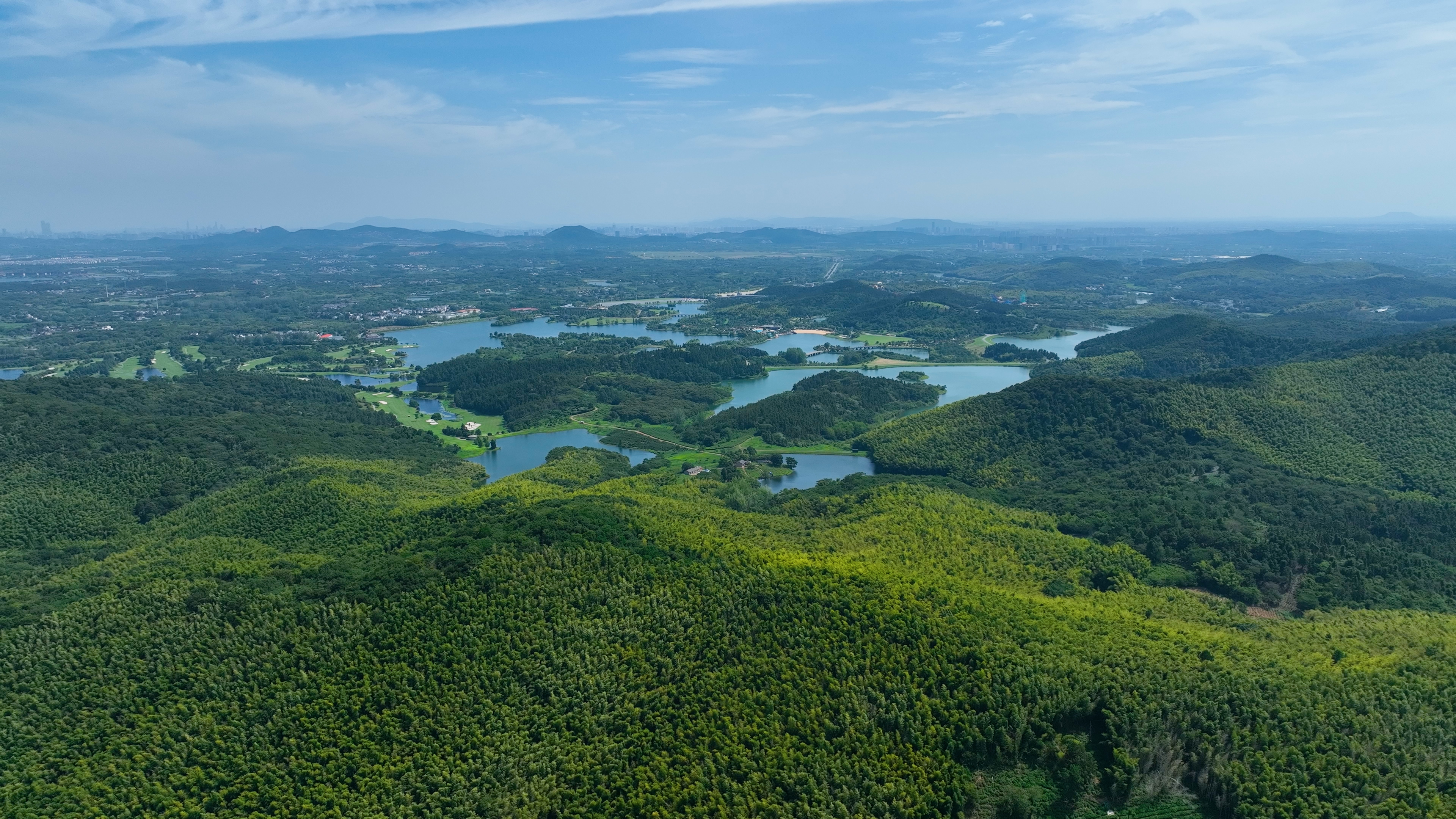 4k航拍自然风景祖国山河山河河流风光视频的预览图